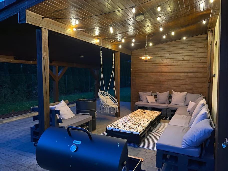 Appartamento 4 Bedroom Family House With Access To A Hot Tub