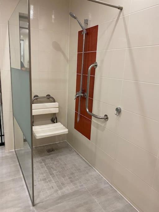 Appartamento 4 Bedroom Family House With Access To A Hot Tub *